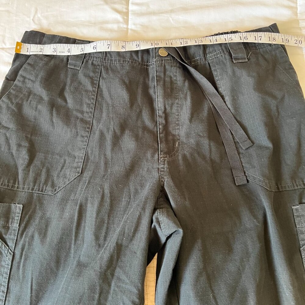 Carhartt  Men's Black Cargo Medical Scrubs - Picture 3 of 12